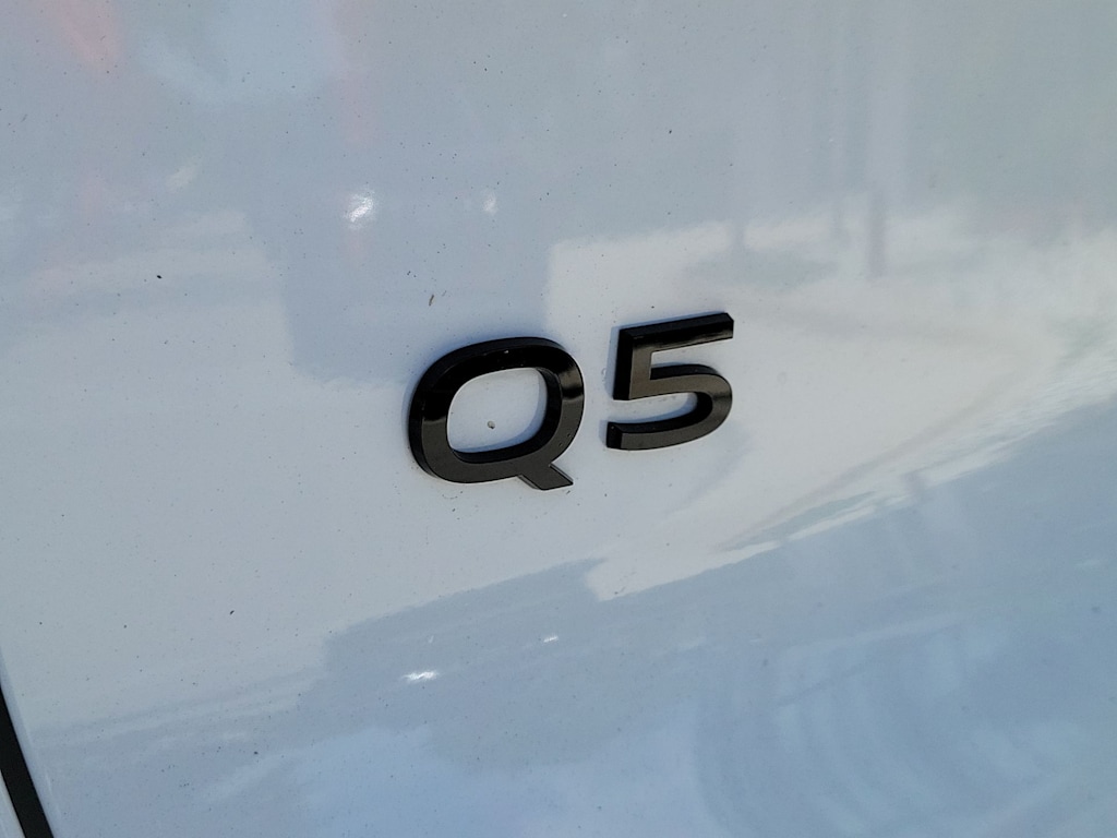 Thumbnail: 2025 Audi Q5 - 7