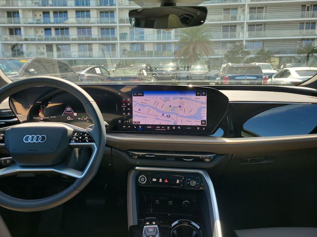 Thumbnail: 2025 Audi Q5 - 2