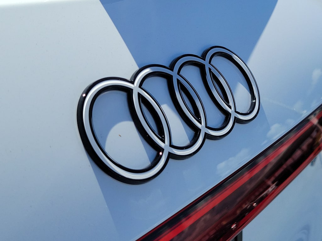 Thumbnail: 2025 Audi Q5 - 7