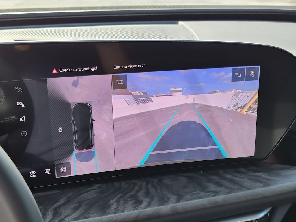 Thumbnail: 2025 Audi Q5 - 26