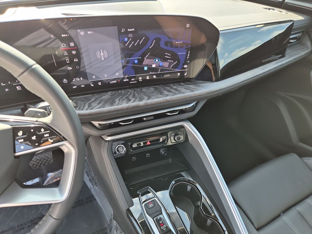 Thumbnail: 2025 Audi Q5 - 14