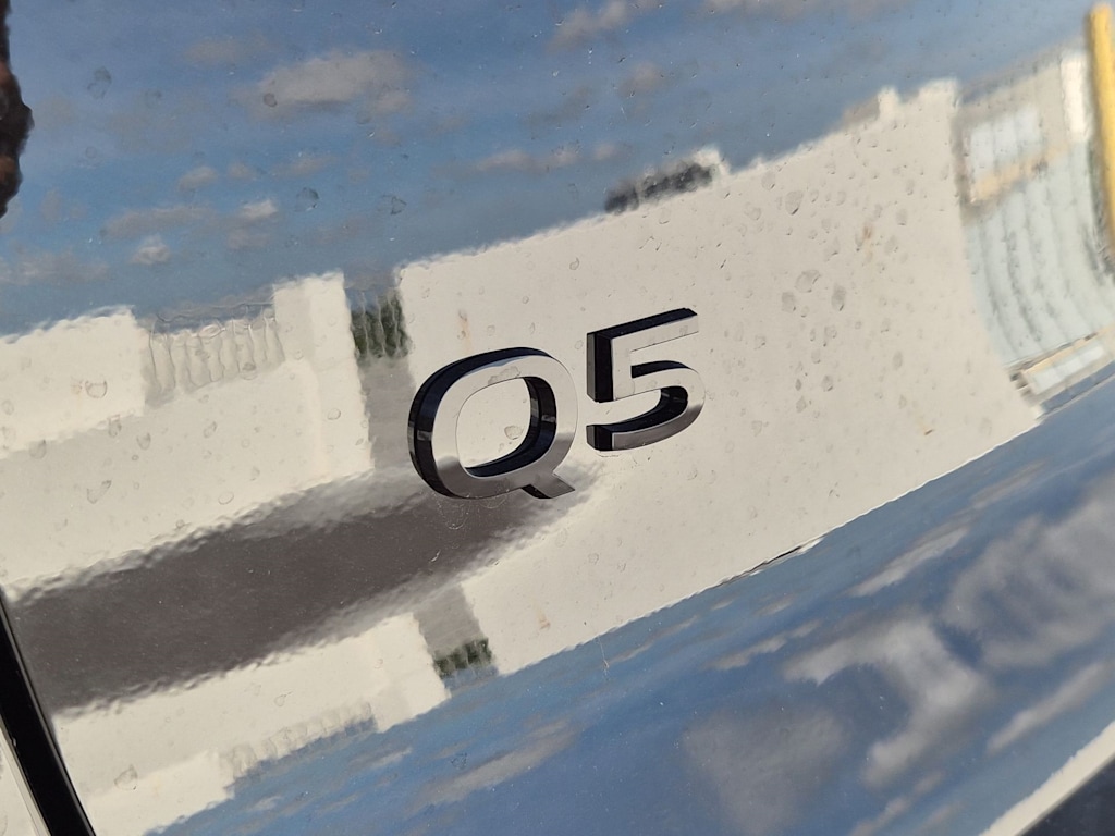 Thumbnail: 2025 Audi Q5 - 7