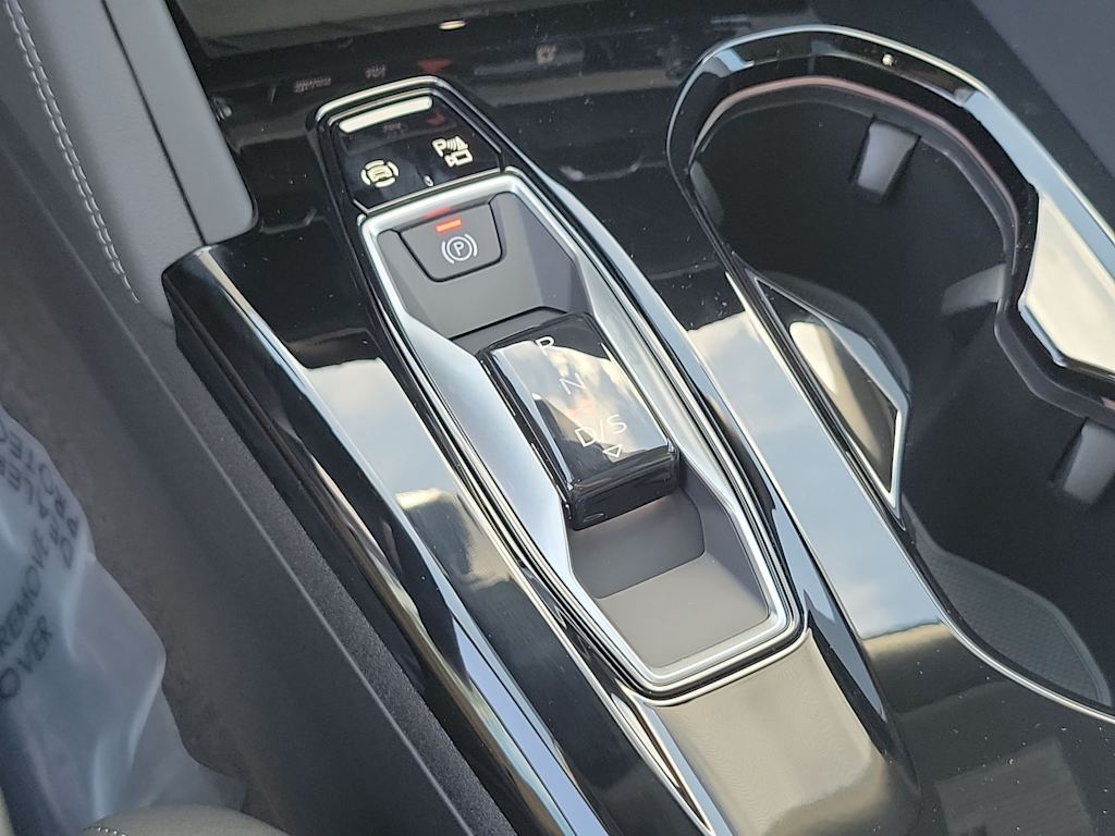 Thumbnail: 2025 Audi Q5 - 15