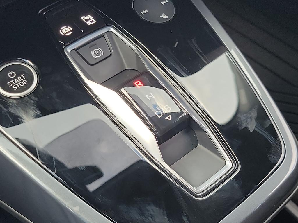 Thumbnail: 2024 Audi Q4 e-tron - 16