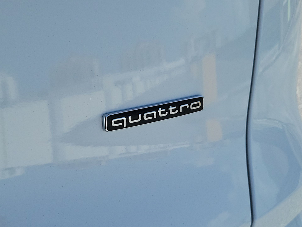 Thumbnail: 2025 Audi Q5 - 21