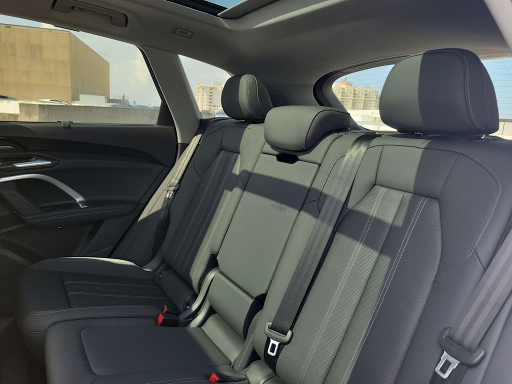 Thumbnail: 2025 Audi Q5 - 13