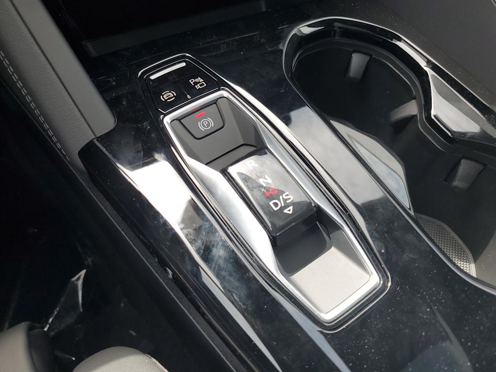 Thumbnail: 2025 Audi Q5 - 12