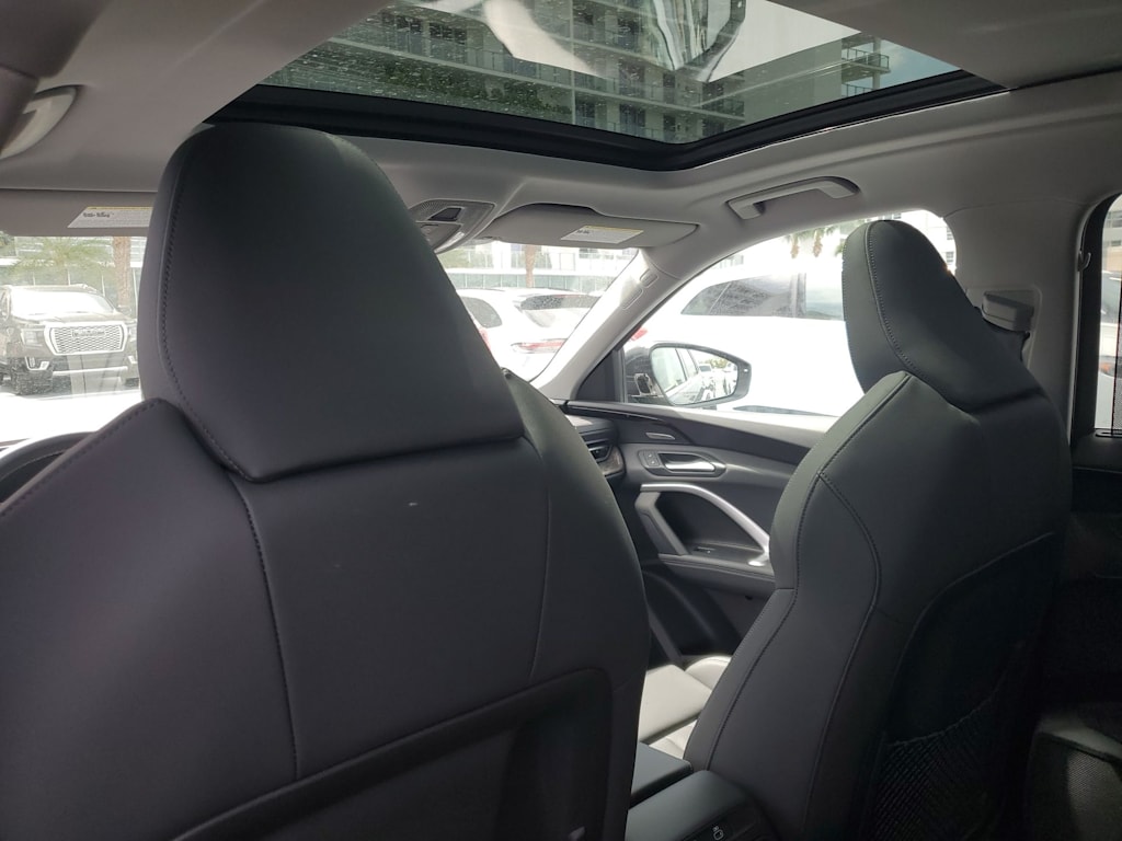 Thumbnail: 2025 Audi Q5 - 19