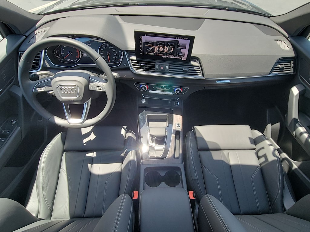 Thumbnail: 2025 Audi Q5 - 9