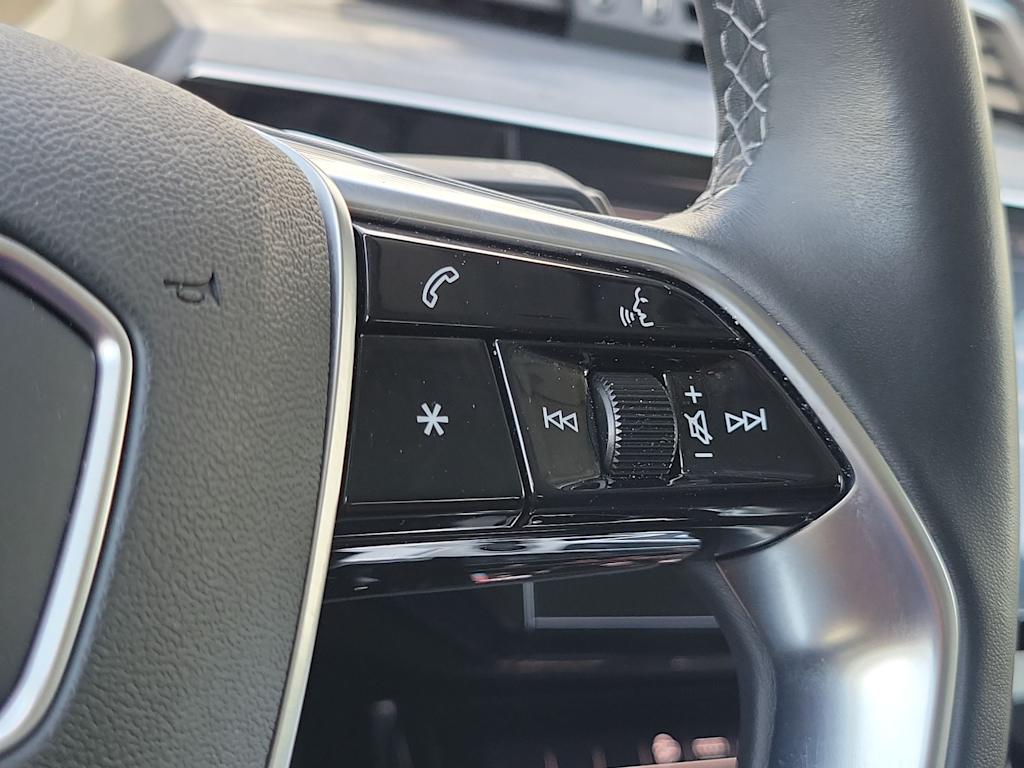 Thumbnail: 2024 Audi Q8 e-tron - 30