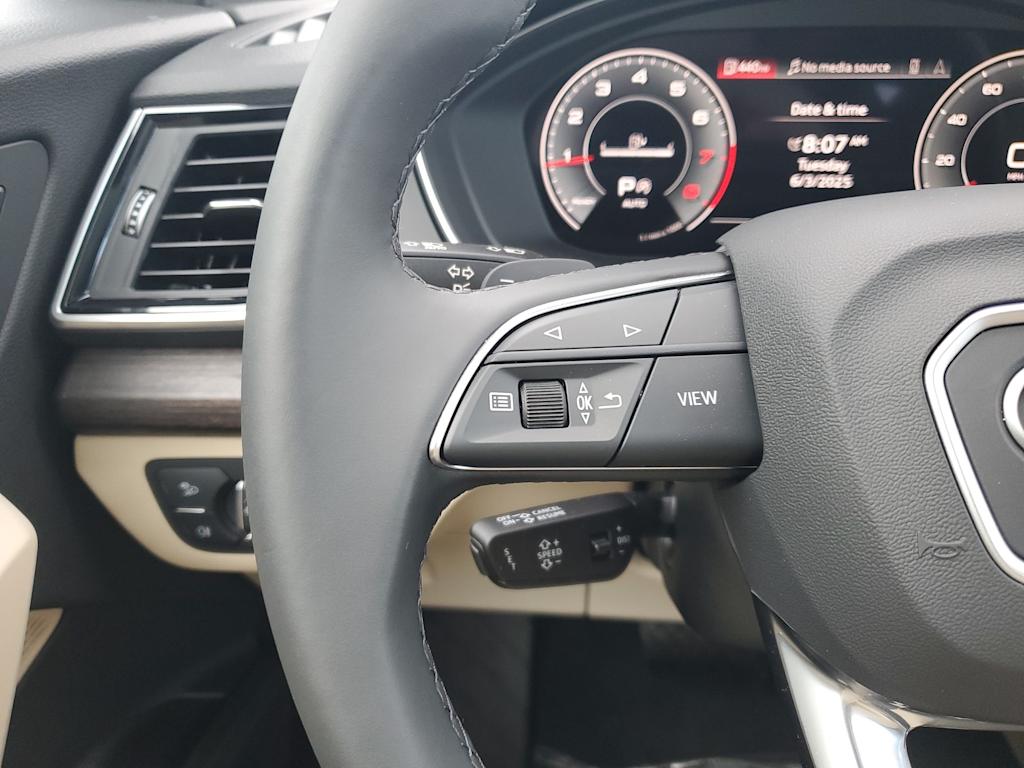 Thumbnail: 2025 Audi Q5 - 22