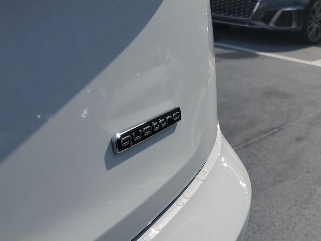 Thumbnail: 2023 Audi Q5 - 20