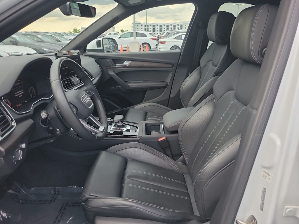 Thumbnail: 2023 Audi Q5 - 12