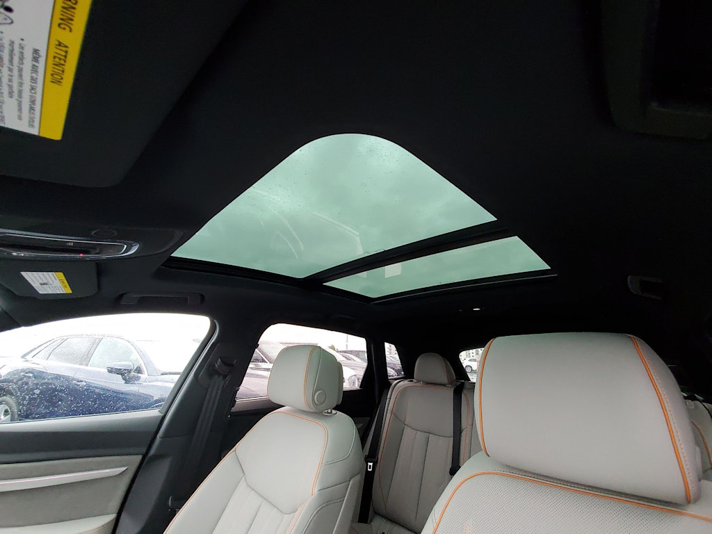 Thumbnail: 2024 Audi Q8 e-tron - 21