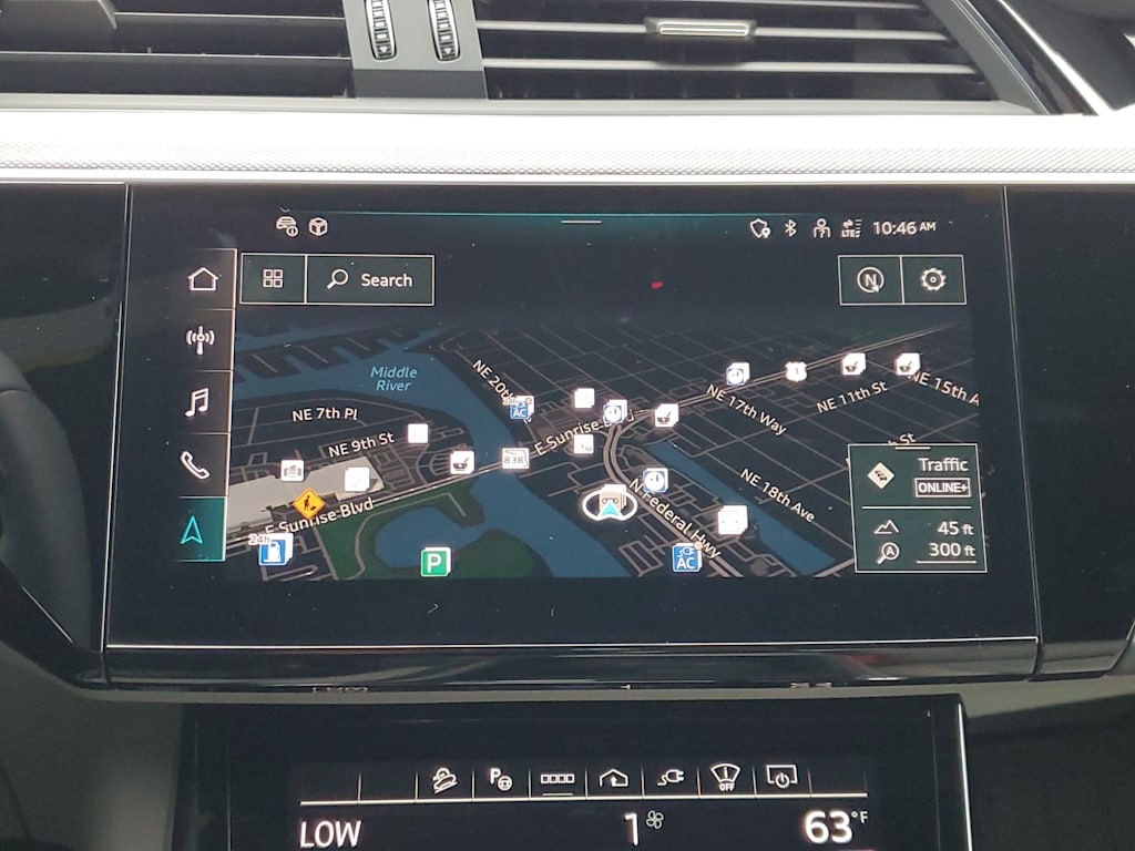 Thumbnail: 2024 Audi Q8 e-tron - 24