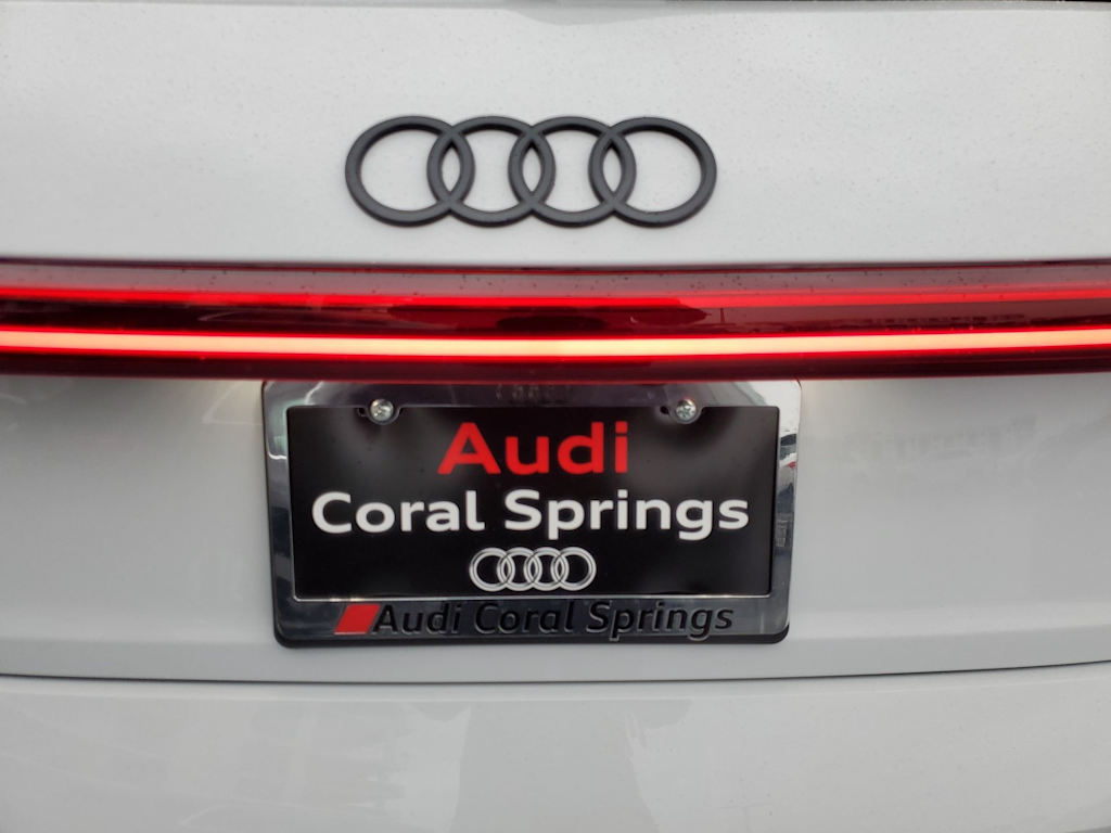 Thumbnail: 2024 Audi Q8 e-tron - 7