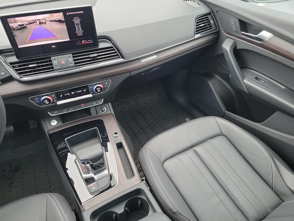 Thumbnail: 2023 Audi Q5 - 17