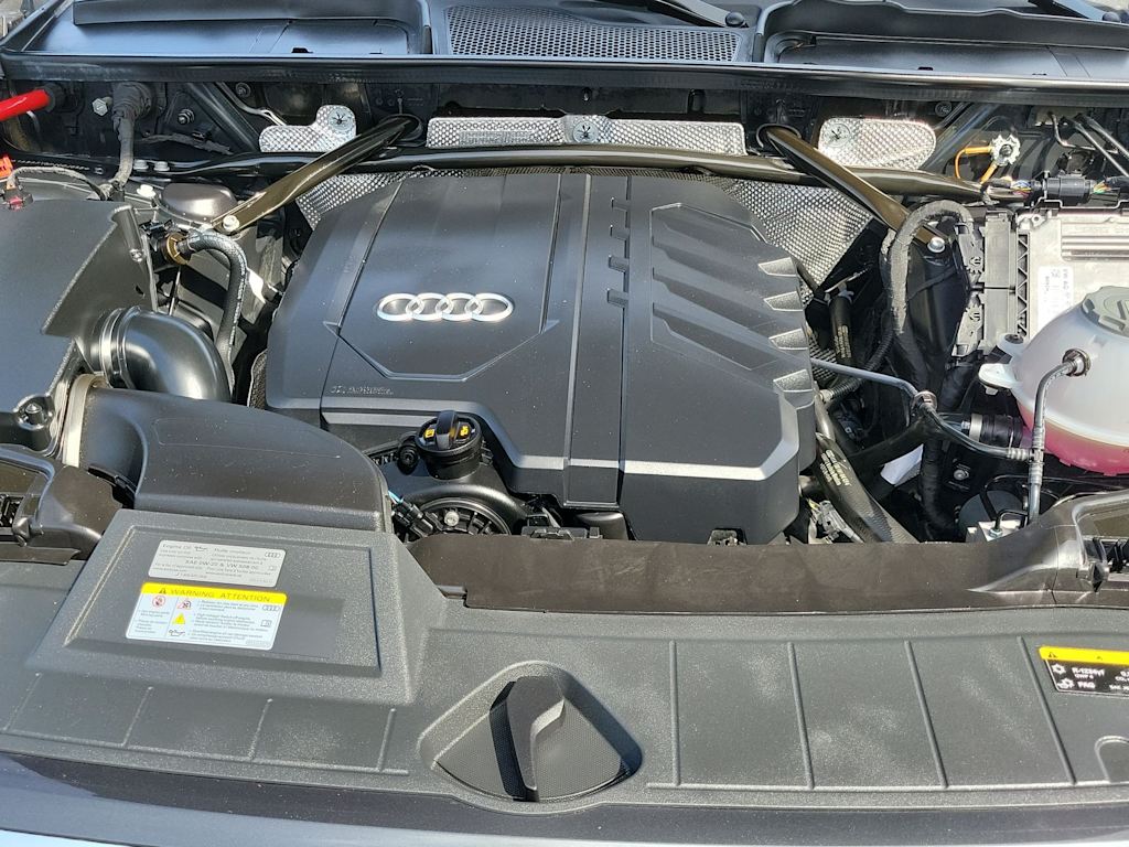 Thumbnail: 2023 Audi Q5 - 9