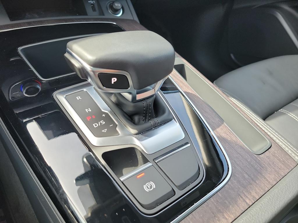 Thumbnail: 2023 Audi Q5 - 30