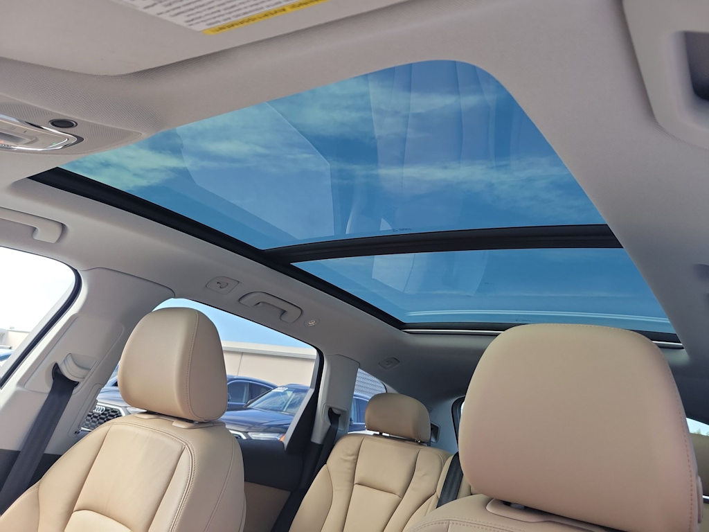 Thumbnail: 2023 Audi Q7 - 23