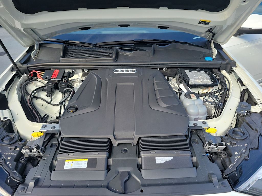 Thumbnail: 2023 Audi Q7 - 9