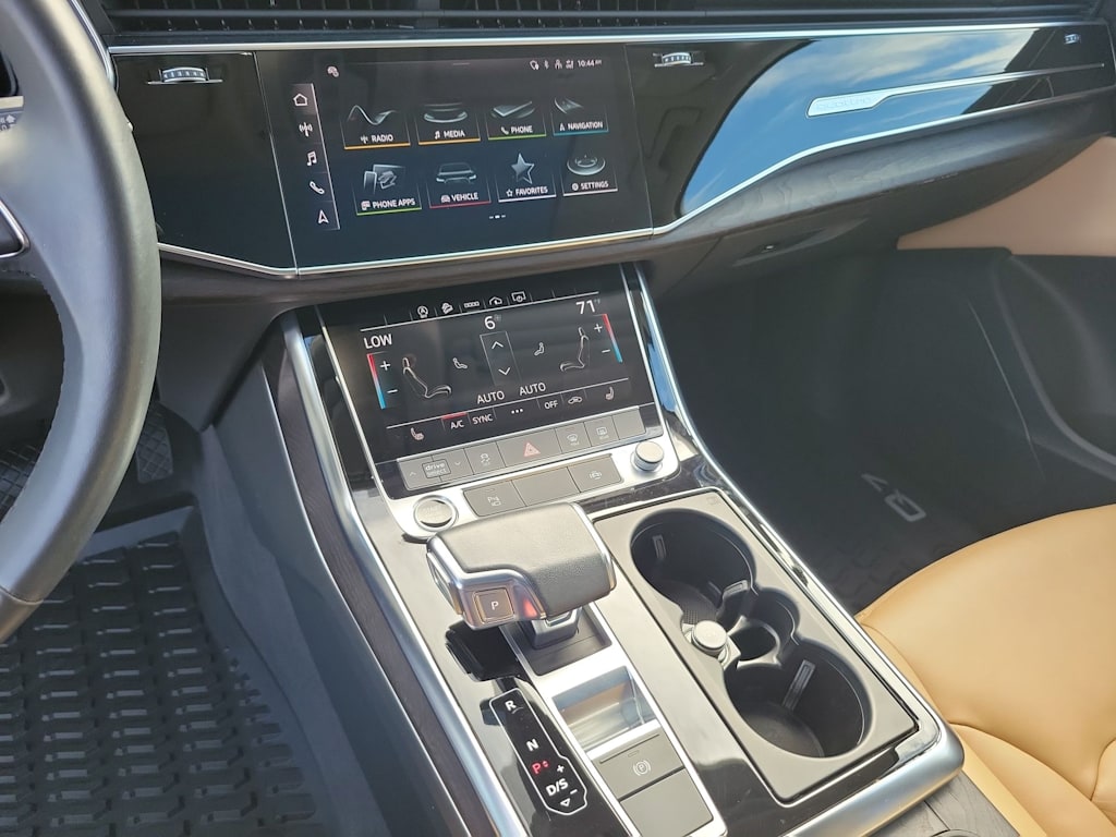 Thumbnail: 2023 Audi Q7 - 16