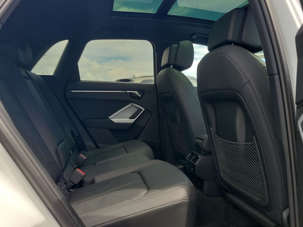 Thumbnail: 2024 Audi Q3 - 26