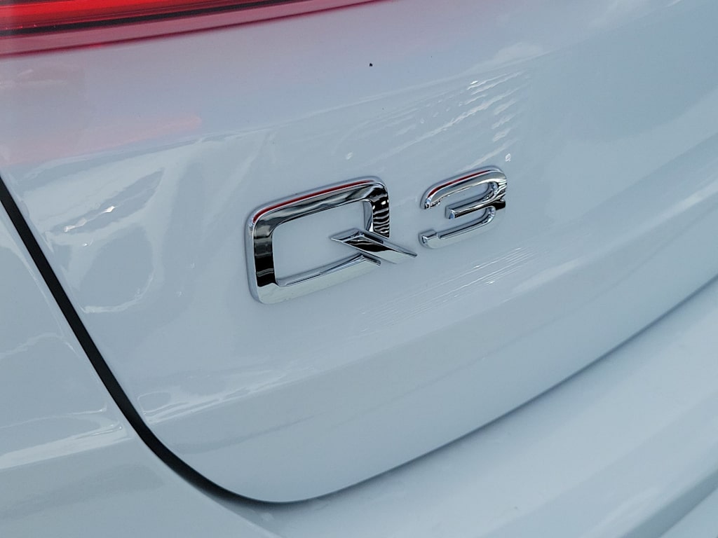 Thumbnail: 2024 Audi Q3 - 24
