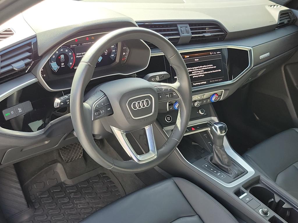 Thumbnail: 2024 Audi Q3 - 2