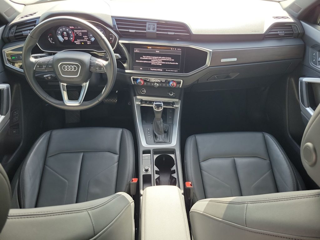 Thumbnail: 2024 Audi Q3 - 10