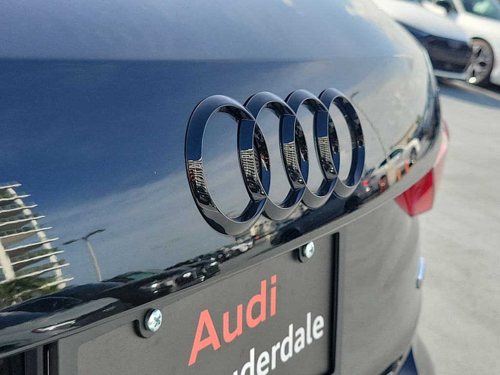 Thumbnail: 2024 Audi Q3 - 7