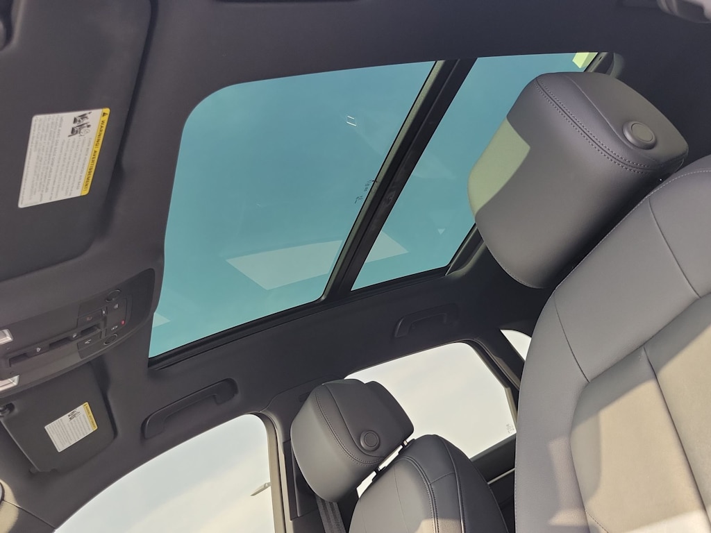 Thumbnail: 2024 Audi Q3 - 26