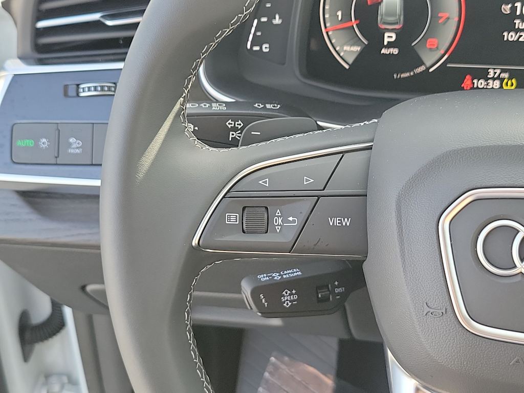 Thumbnail: 2025 Audi Q8 - 24