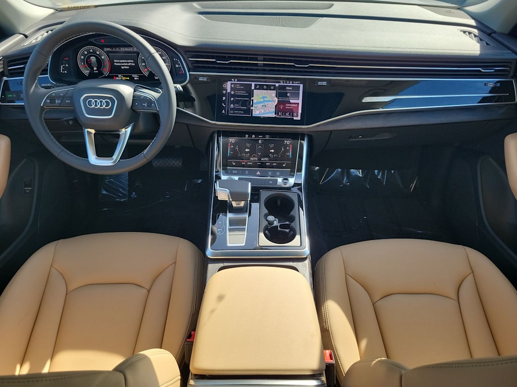 Thumbnail: 2025 Audi Q8 - 10