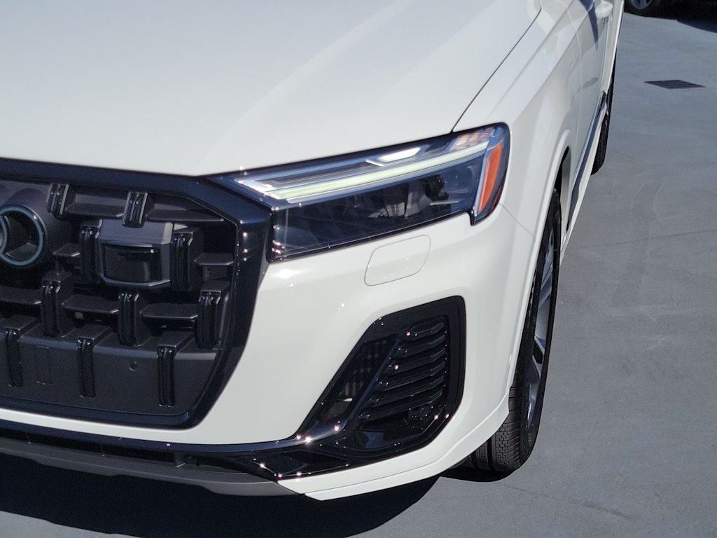 Thumbnail: 2026 Audi Q7 - 22