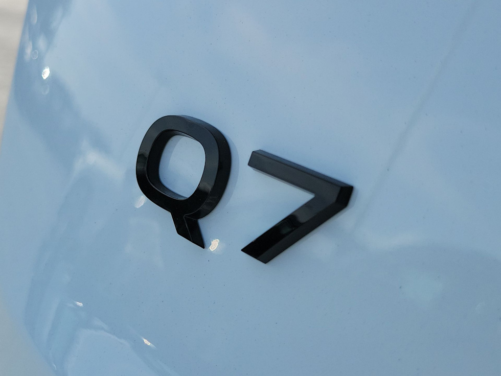 Thumbnail: 2026 Audi Q7 - 18