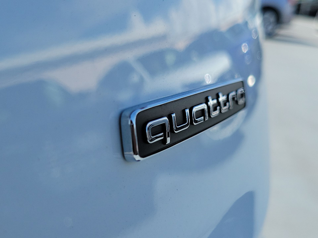 Thumbnail: 2026 Audi Q7 - 7