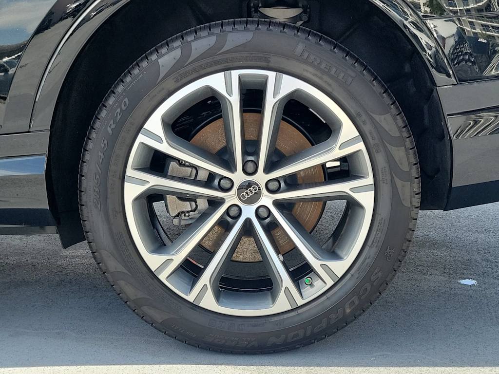 Thumbnail: 2026 Audi Q7 - 7