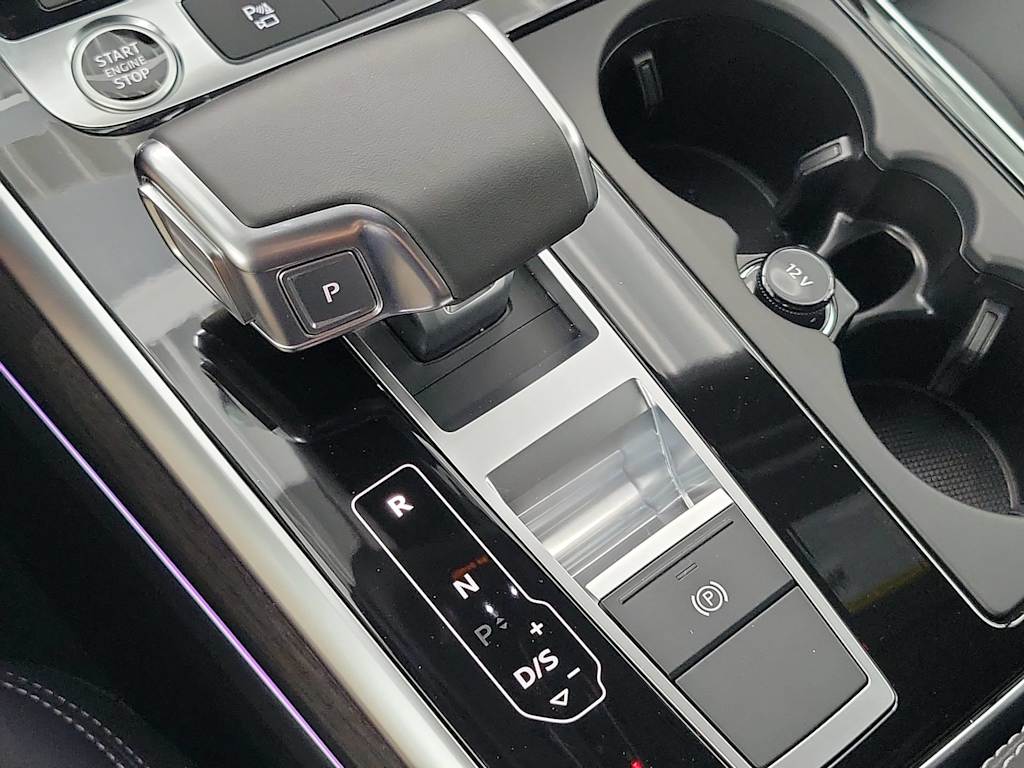 Thumbnail: 2026 Audi Q7 - 12