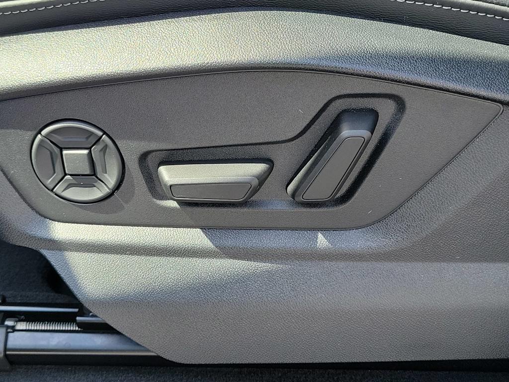 Thumbnail: 2026 Audi Q7 - 21