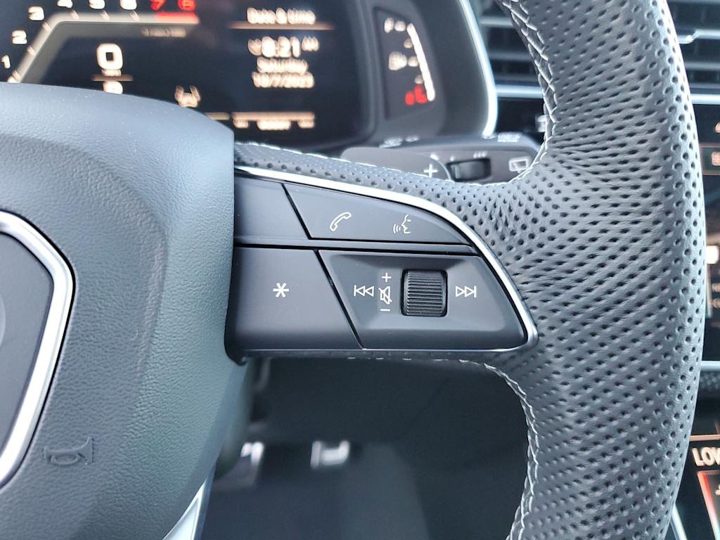 Thumbnail: 2023 Audi SQ8 - 30