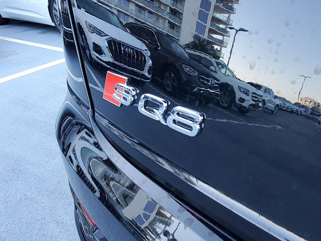 Thumbnail: 2023 Audi SQ8 - 24