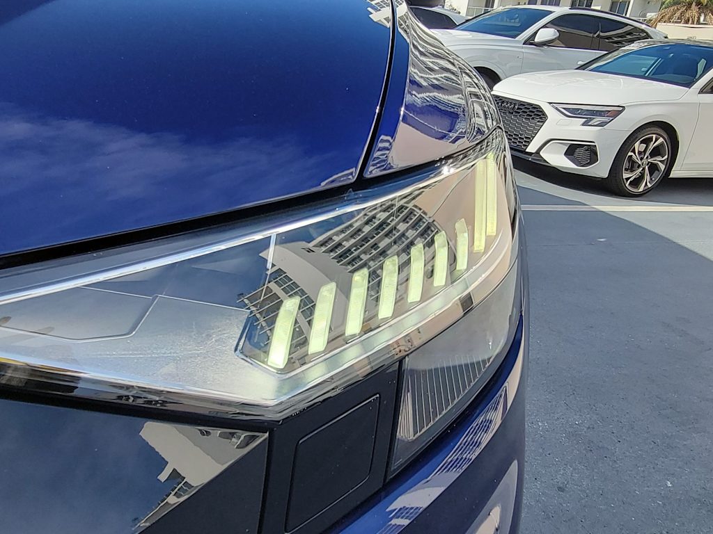Thumbnail: 2023 Audi SQ8 - 20