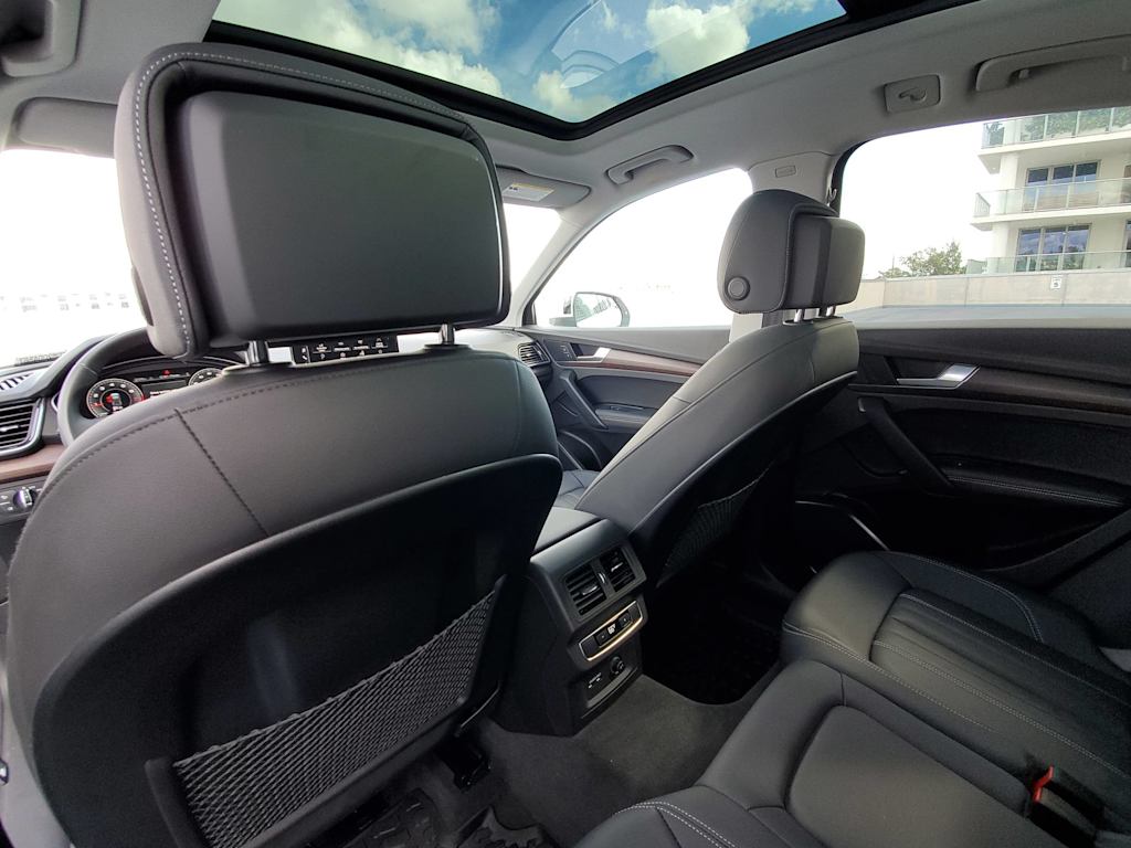 Thumbnail: 2021 Audi Q5 - 11