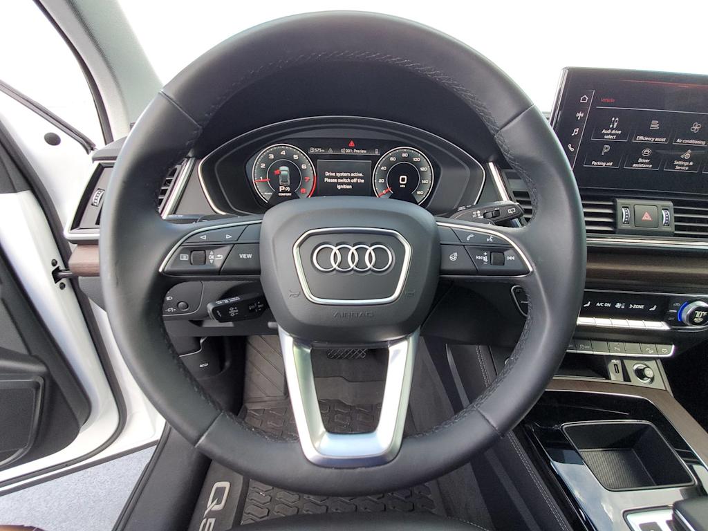 Thumbnail: 2021 Audi Q5 - 12