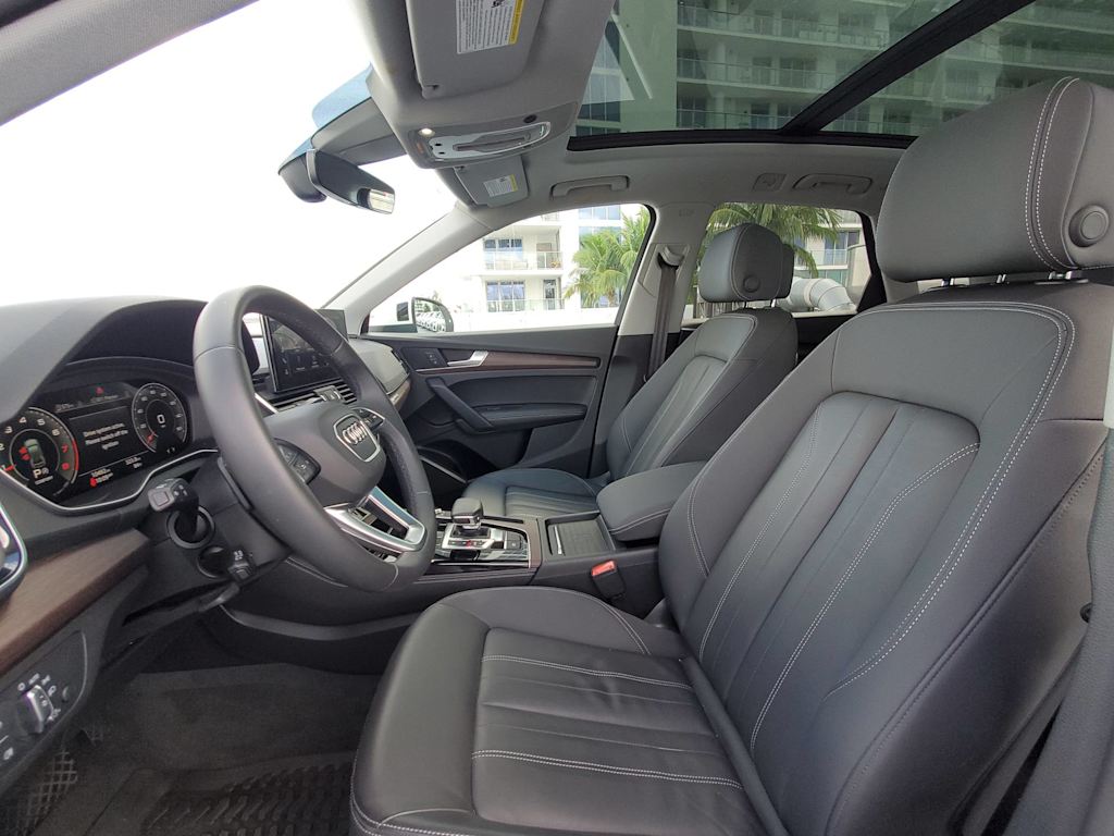 Thumbnail: 2021 Audi Q5 - 10
