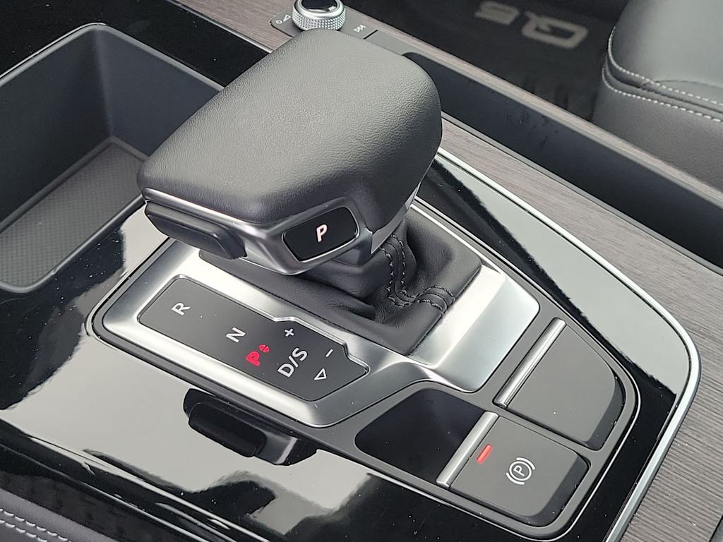 Thumbnail: 2024 Audi Q5 - 16