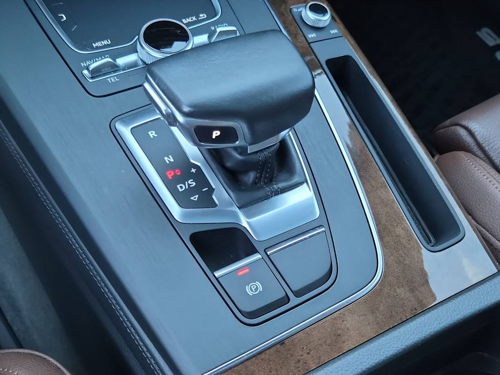 Thumbnail: 2019 Audi Q5 - 16