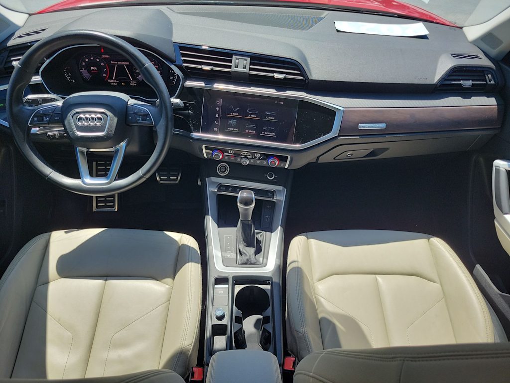 Thumbnail: 2021 Audi Q3 - 10