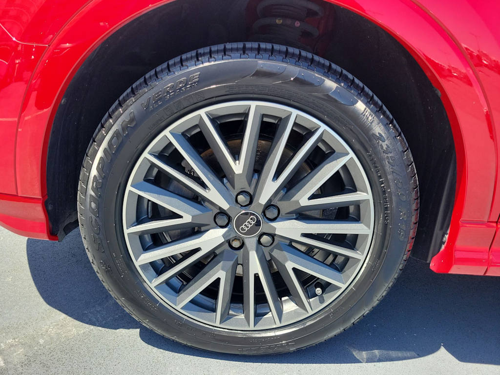 Thumbnail: 2021 Audi Q3 - 8